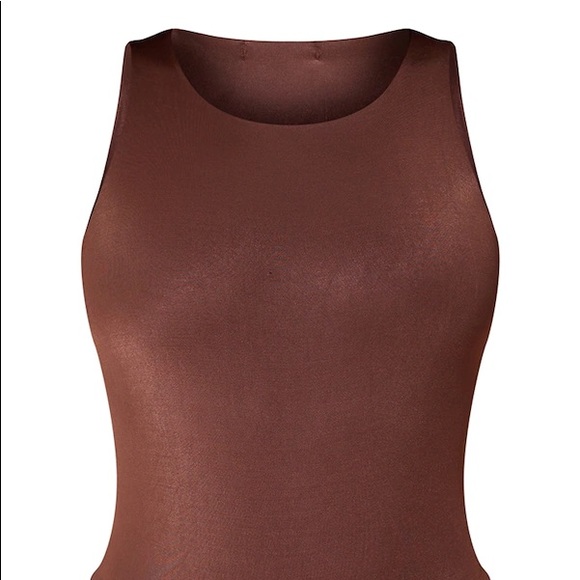 Slinky Racer Sleeveless Bodysuit - Picture 6 of 7